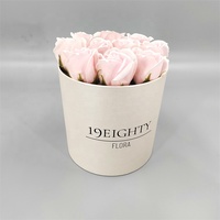 Boîte ronde personnalisée faite à la main avec fleurs et formes, avec papier couché et laminage mat, logo personnalisé pour l'emballage cadeau