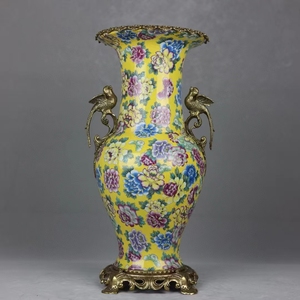Vente en gros de vases en porcelaine rose haut de gamme Jingdezhen vases et ornements en céramique incrustés de <span class=keywords><strong>cuivre</strong></span> au four officiel personnalisé - Product Image 1