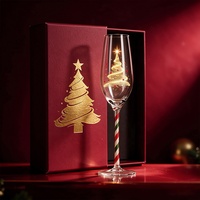 Flûte à champagne dorée de Noël avec tige rayée en forme de canne à sucre, verre à vin pétillant, cadeau de fête, verre PPWR pour bar et boissons
