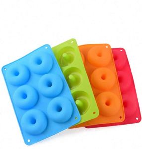 Molde para Donuts de Silicona 100% Antiadherente para 6 Donuts de Tamaño Completo, Libre de BPA, Fácil de Limpiar - Product Image 1
