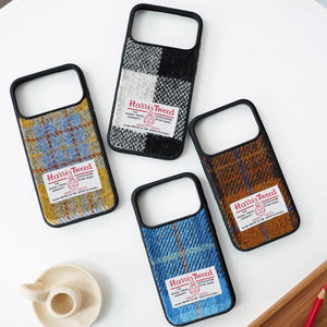 Harris Tweed เคสมือถือลายหมากรุกวินเทจ, ฝาครอบป้องกันสมาร์ทโฟนสำหรับ iPhone 17 PRO MAX - Product Image 3