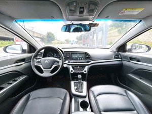 Hyundai Elantra Sport 2016 d'occasion, 1.6L automatique, finition GLX Elite, pack technologique complet et titre propre pour l'exportation - Product Image 4