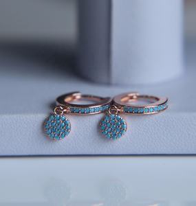 Boucle d'oreille bleue précipitée de haute qualité balancent Huggie cerceau pavé Turquoise plaqué or Rose CZ à la mode Disco charme femmes <span class=keywords><strong>bijoux</strong></span> de mode - Product Image 2