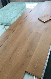 Suelo de Madera de Roble Blanco Cepillado Multicapa, 1900 mm de Longitud, Sistema de Instalación T&G, Diseño Moderno - Product Image 4