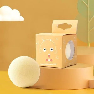 Palla Yow-Yow a Gravità in EVA per Gatti, Giocattolo Sonoro Auto-Intrattenente con Erba Gatta, Giocattolo per Gattini e Gioco per Animali Domestici da Interno - Product Image 1