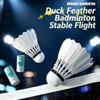 Volant de badminton professionnel de tournoi, non coupé, hybride, écologique, durable, léger, avec tête en liège sandwich 2 couches et plumes de canard de qualité.