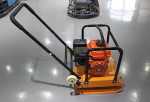 Compacteur à plaques jaunes avec moteur Lifan, capacité de 85 kg, pour la construction de routes en terre - Product Image 2