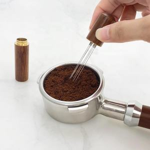 Vente en gros Espresso Barista Portable Wdt Agitateur 5 Aiguilles 0.4mm <span class=keywords><strong>Mini</strong></span> Manche en Bois Naturel Café Outils Distribution - Product Image 3