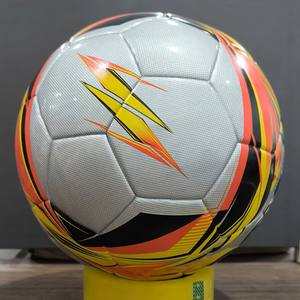 Balón de Fútbol de Entrenamiento de 5 Tamaños, Balón de Fútbol Oficial de Calidad Original, Balón de Fútbol de Alta Calidad - Product Image 4