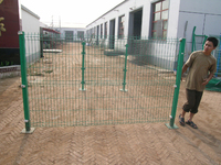 Panel de Malla de Alambre Soldada para Cercas, Cuadrada, de Acero Galvanizado con Recubrimiento en Polvo, Duradera, Fácil de Instalar, de Buena Calidad y Precio, en Oferta