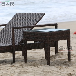 Hot người bán xách tay PE <span class=keywords><strong>Poly</strong></span> mây wicker gấp Sun <span class=keywords><strong>Lounger</strong></span> với bảng cho ngoài trời sống sân bãi biển hồ bơi hoặc khách sạn - Product Image 2
