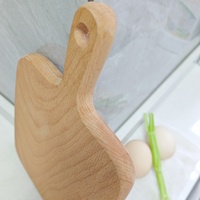 Planche à découper rectangulaire multifonctionnelle en bois de hêtre de 26 cm, nouveau style, avec poignée et anneau de suspension, pour pain et pizza, vente en gros
