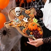 Leuk houten serveerplank met spookvorm voor Halloween, herfst, charcuterie, kaas, gedroogd fruit, noten, snacks en feestjes.