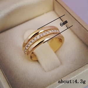 Anello Classico dal Tono Caldo e Semplice per Donne - Product Image 5