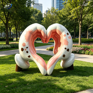 Escultura de Resina en Forma de Corazón, Arte Público para Jardín Exterior, Decoración Comercial, Estatua con Temática Personalizada - Product Image 3