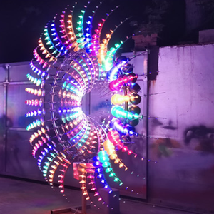 ประติมากรรมลมหมุนสแตนเลสสำหรับตกแต่งสวน งานศิลปะโลหะกลางแจ้ง พร้อมไฟ LED - Product Image 2