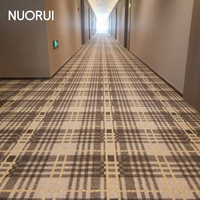 Maßgefertigter Nylon 6 Digital Bedruckter Teppich für Fünf-Sterne-Hotel-Flure Wand-zu-Wand Teppichboden Feuerhemmender Bodenbelag