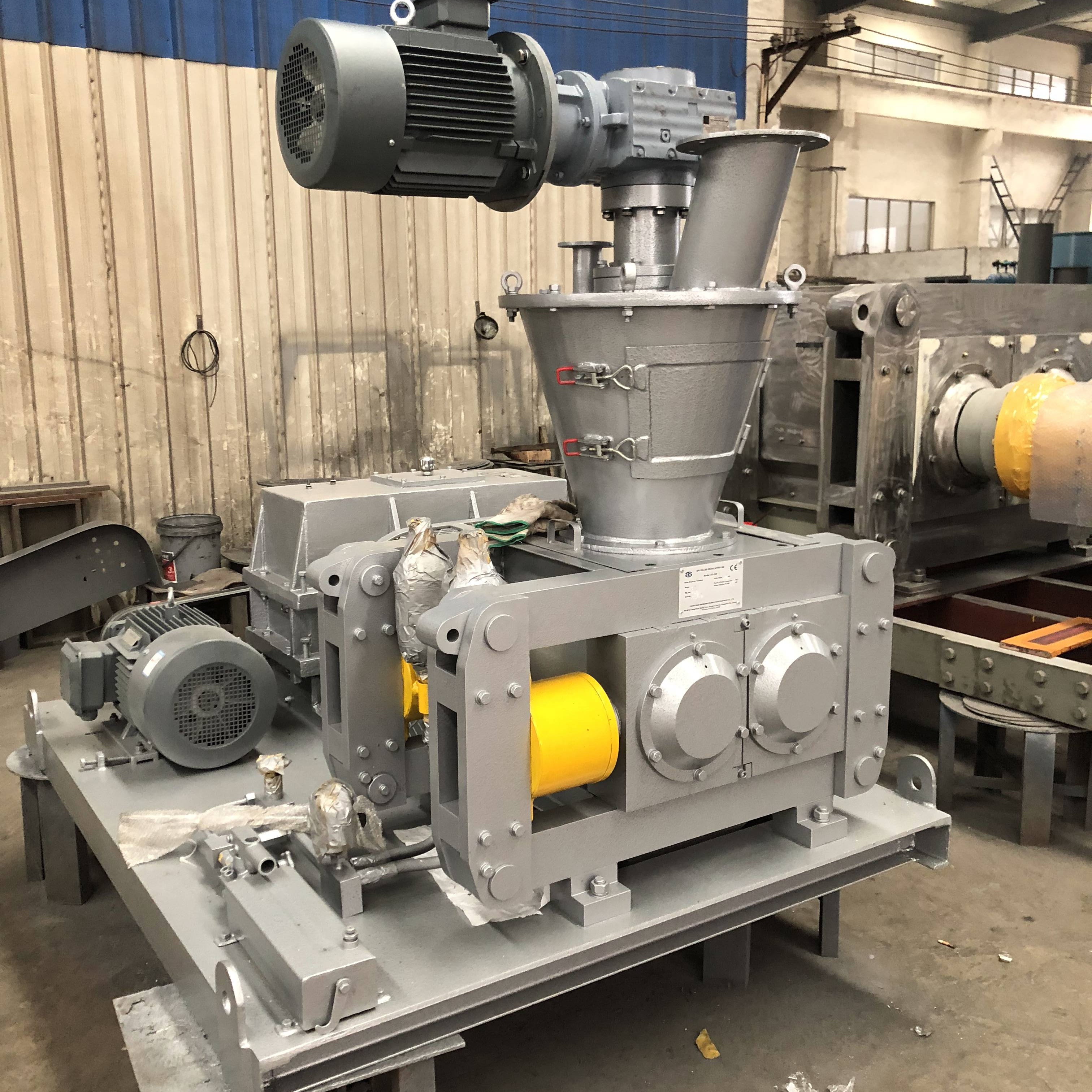 Промышленная химическая руда, минеральное неорганическое удобрение, порошок, шнек, предварительная сжатие, высокое механическое давление, сухой роликовый уплотнитель