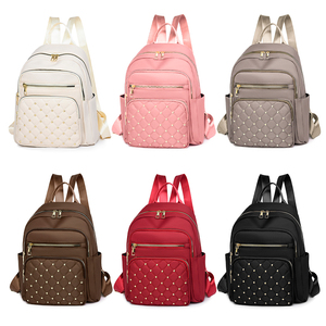 <span class=keywords><strong>Sac</strong></span> <span class=keywords><strong>à</strong></span> <span class=keywords><strong>Dos</strong></span> de Voyage et d'Extérieur Étanche pour <span class=keywords><strong>Ordinateur</strong></span> <span class=keywords><strong>Portable</strong></span>, Grande Capacité, Tendance, pour <span class=keywords><strong>Femme</strong></span>, avec Rivets, Disponible en Plusieurs Couleurs - Product Image 2