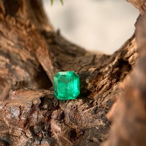 Kizo Green Emerald Loose Stone Rectangle Synthetic Lab Created Gemstone For Jewelry Making - Product Image 2