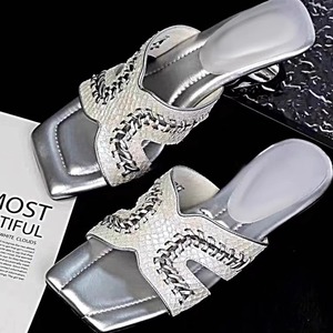 Nouvelles sandales compensées tissées pour femme, à bout carré, ultra-douces, à bout ouvert, à bride unique, pour l'extérieur - Product Image 1