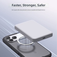 Nouvelle coque magnétique bleu clair deux-en-un avec gaufrage pour iPhone 18 Pro et 17, style Ins, design anti-chute