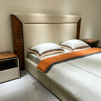 Lit double luxueux en cuir véritable avec cadre en bois massif, design moderne écologique, personnalisable pour la chambre à coucher et l'usage domestique