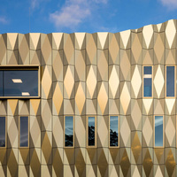 Revêtement mural extérieur en panneaux d'aluminium, panneaux muraux en tôle extérieure, façade en aluminium