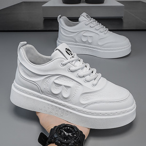 Sneakers de skate blanches pour hommes, design de luxe OEM, respirantes, semelle épaisse augmentant la taille, chaussures de sport décontractées tendance et polyvalentes - Product Image 2