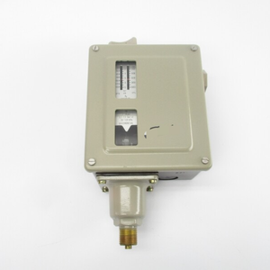 สินค้าใหม่ของแท้พร้อมส่ง 17-5203 <span class=keywords><strong>3</strong></span>-18PSI ตัวควบคุมการเขียนโปรแกรม PLC สำหรับระบบอัตโนมัติทางอุตสาหกรรม - Product Image 1