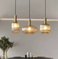 Lampe de salle à manger rétro nordique Lustre de bar japonais créatif Globe en verre d'intérieur Suspension colorée