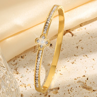 Bracelet exquis plaqué or 18 carats, zircon, trèfle, bracelet pour femme, zircon cubique, trèfle à quatre feuilles