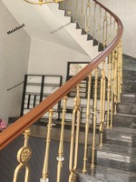 Rampe d'escalier de luxe en cuivre et aluminium, résistante à la rouille, pour villa, maison individuelle, style italien et français, colonne dorée