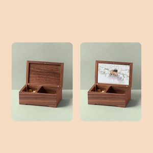 <span class=keywords><strong>Manivelle</strong></span> ou boîte <span class=keywords><strong>à</strong></span> musique en bois naturel avec conception et mélodie personnalisées - Product Image 3