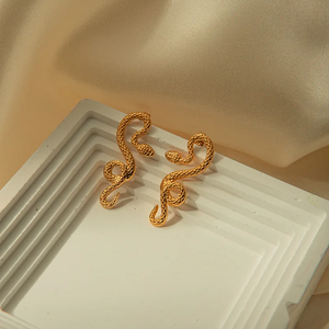 Boucles d'oreilles simples en acier inoxydable 304 plaqué or 18 carats de haute qualité, électroplaquées sous vide, pour femmes, tendance - Product Image 5