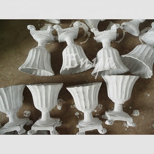 Urne à pieds Pot de fleur de jardinage Autres fournitures de jardin Fonte Vente en gros Arrière-cour Intérieur et extérieur Maison Métal - Product Image 3