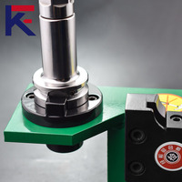 Support de serrage vertical KF BT robuste et stable pour outils, idéal pour les machines de fraisage et les changeurs d'outils CNC