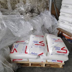 เม็ดพลาสติก LLDPE 3470 คุณภาพสูง ผลิตด้วยวิธีฉีดขึ้นรูป โพลีเอทิลีนชนิดเส้นตรงไหลได้ดี วัตถุดิบเม็ดพลาสติก LLDPE สำหรับบรรจุภัณฑ์อาหาร - Product Image 4