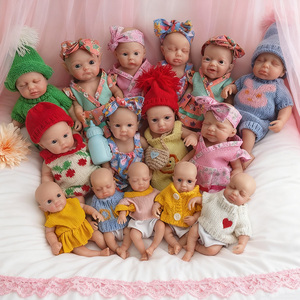 Poupées <span class=keywords><strong>Reborn</strong></span> OEM de 6 et 8 pouces, corps entier <span class=keywords><strong>en</strong></span> <span class=keywords><strong>silicone</strong></span>, bébés <span class=keywords><strong>reborn</strong></span> réalistes et doux, mini-jouets de collection, cadeaux artistiques - Product Image 1