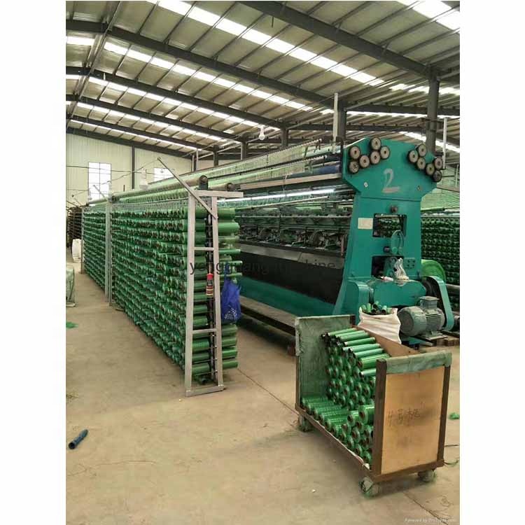 Машина для изготовления солнцезащитной сетки зеленого цвета приносит вашим клиентам прохладу лето