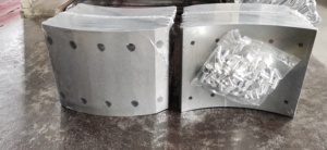 ผ้าเบรกสำหรับรถบรรทุก ผลิตโดยมืออาชีพ - Product Image 4