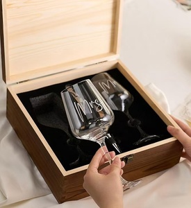Copas de Vino de Cristal para Boda con Grabado de <span class=keywords><strong>Mr</strong></span> & Mrs, en Caja de Regalo de Madera, Venta al por Mayor, en Stock, Regalo de Aniversario - Product Image 3