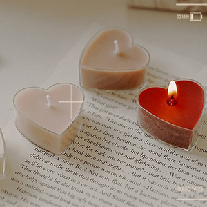 AIKUN Wholesale Fragrance Oil Gift Set Tea Light Candles Valentines Day <b>Heart</b> <b>Shaped</b> Colorful Candle - Product Image 2