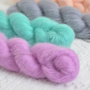 50 Gramos <span class=keywords><strong>de</strong></span> <span class=keywords><strong>Lana</strong></span> <span class=keywords><strong>de</strong></span> Mohair <span class=keywords><strong>y</strong></span> <span class=keywords><strong>Alpaca</strong></span> para Niños, Mezcla Decorativa Teñida, Ignífuga, para Tejer Bufandas <span class=keywords><strong>y</strong></span> Chales - Product Image 1