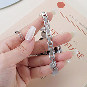 Correas de Reloj de Aleación con Diamantes Brillantes, Correas Metálicas <span class=keywords><strong>para</strong></span> <span class=keywords><strong>Apple</strong></span> <span class=keywords><strong>Watch</strong></span> Series 11 10 40 42 46 49mm, Brazalete Delgado - Product Image 6