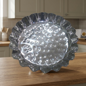 Plat en aluminium artisanal élégant et vintage, écologique, résistant à la chaleur, compatible lave-vaisselle, pour usage domestique, hôtelier et en restauration, prix raisonnable - Product Image 2