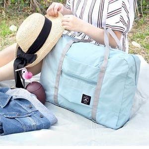 Sac de voyage pliable de grande capacité, imperméable, unisexe, sac de rangement à bandoulière, sac de rangement pour usage dans la garde-robe - Product Image 4