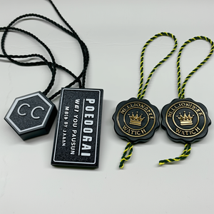 Label gantung plastik PVC mewah pola segel merek kustom untuk pakaian dan jam tangan - Product Image 2
