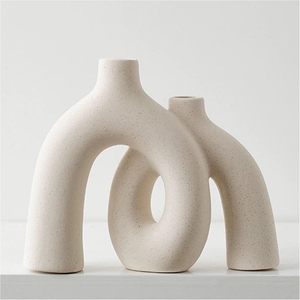 Ensemble de vases décoratifs Donut-Vases modernes de style bohème nordique Décoration intérieure Décorations en céramique mate pour étagère de salon - Product Image 1