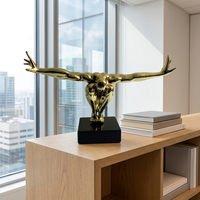 Sculpture en résine abstraite moderne en gros, base de piédestal, artisanat artistique fait main, forme personnalisée, artisanat OEM, décoration d'intérieur, pyramide, fée